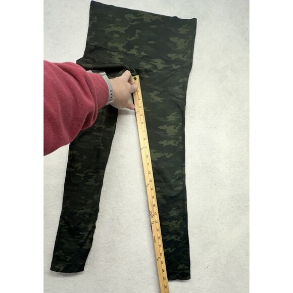 Spanx Womens Size M Look At Me Now Seamless Leggings Camo High Waist Shaping - Picture 4 of 7